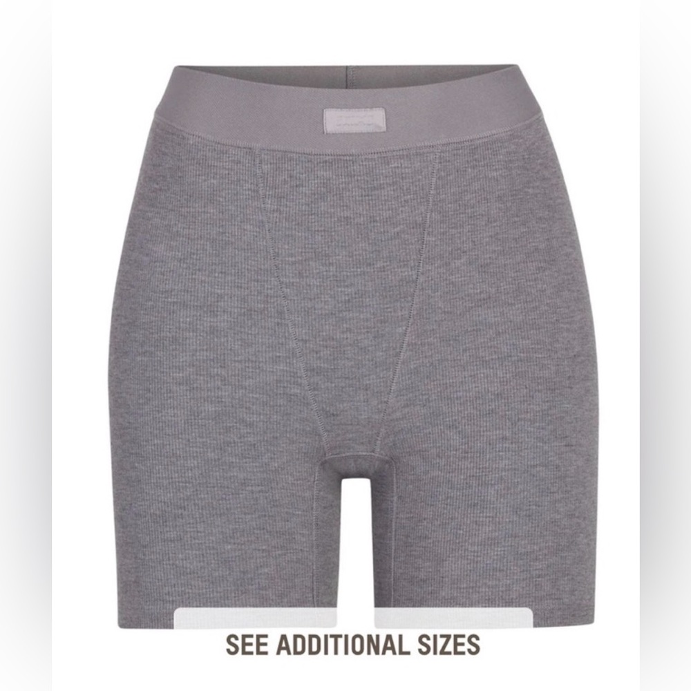 Skims Soft Lounge Boxer Short in Heather Gray Size Medium